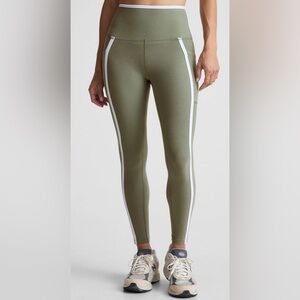 Beyond Yoga Green and White Leggings High-Waisted Stretch